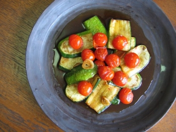 富士酢醸造元 飯尾醸造 酢料理レシピ ズッキーニとプチトマトのグリルマリネ